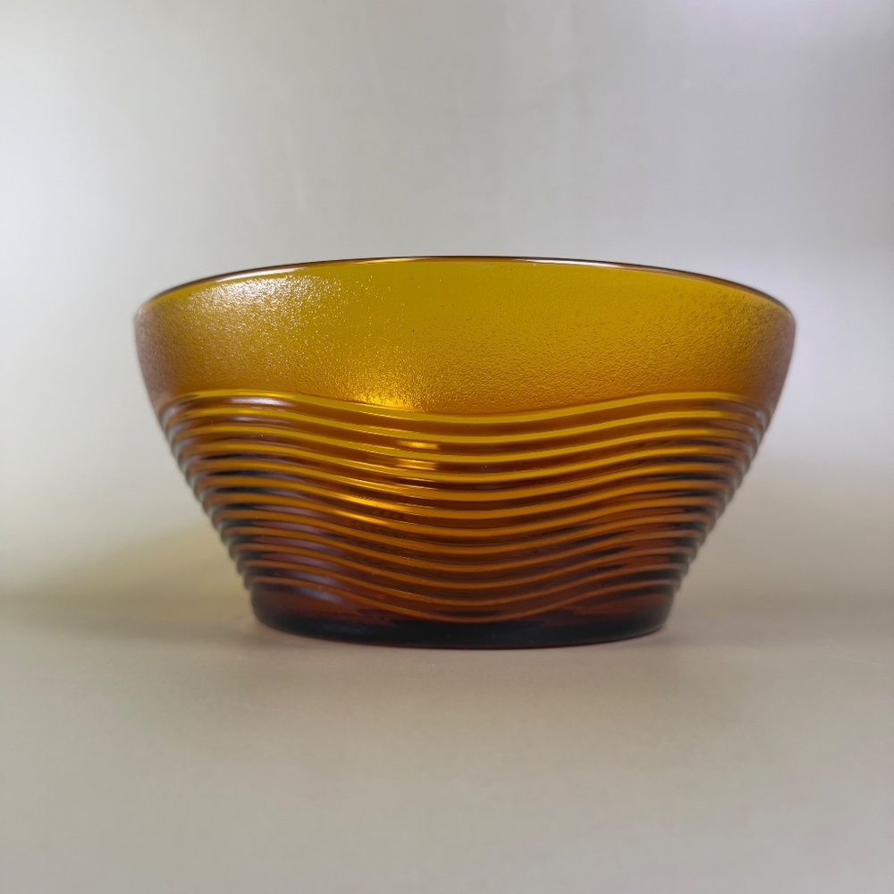 Vintage Duralex Amber Glass Serving Bowl | France | Large Ribbed Mid-Century